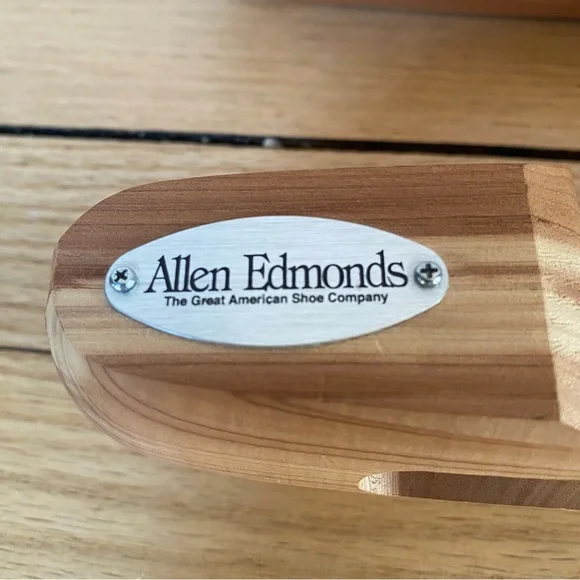 Allen Edmonds Mens XL Cedar Wooden Shoe Tree Stretcher Made In USA Classic - Picture 3 of 5
